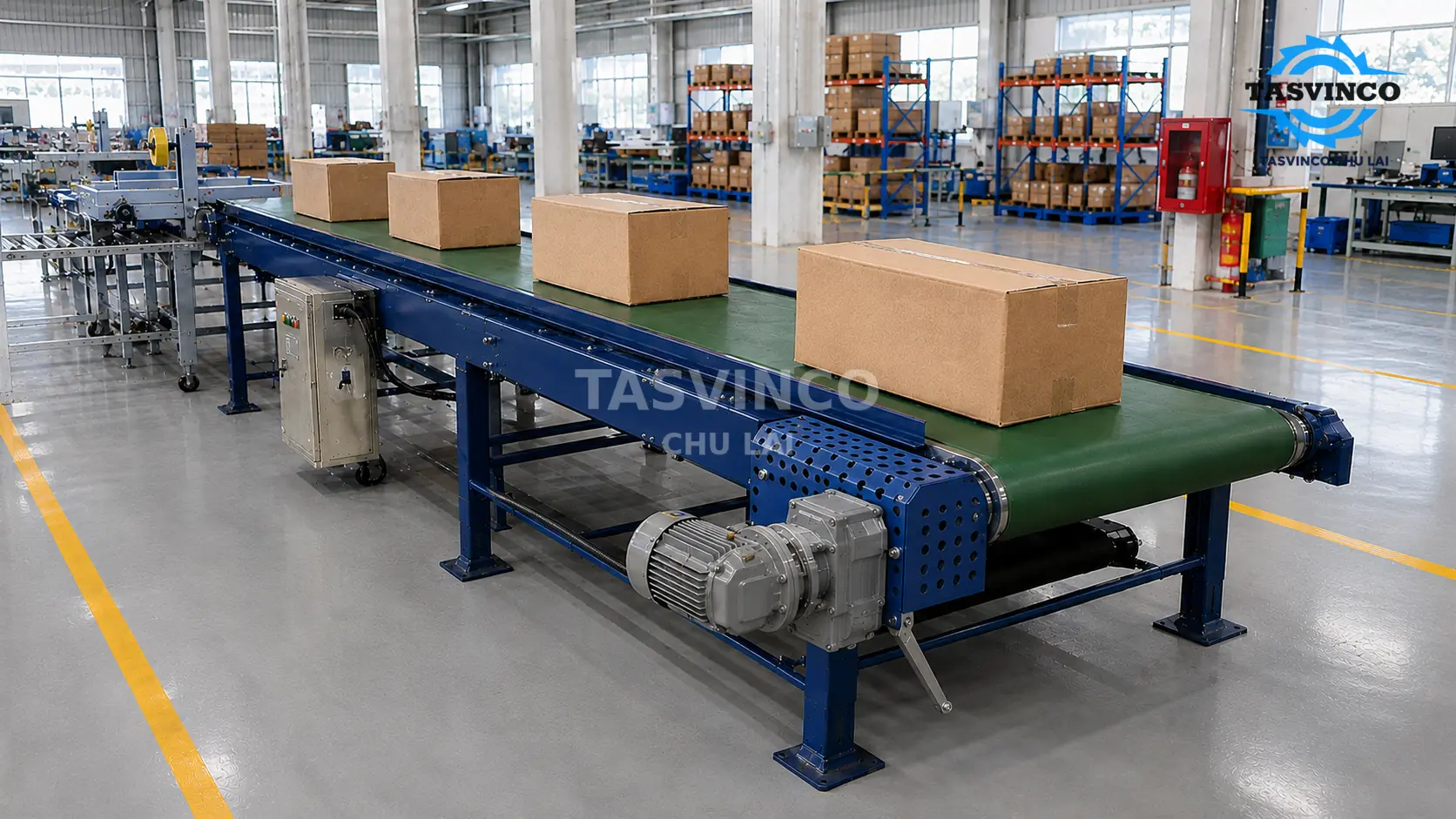 Băng tải PVC tại khu kiểm tra và đóng gói